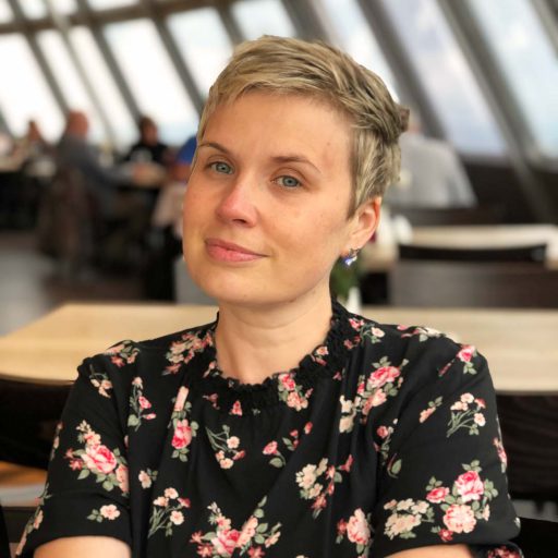 Чешский судебный переводчик — Заверенные переводы (с печатью) с русского на чешский язык и наоборот